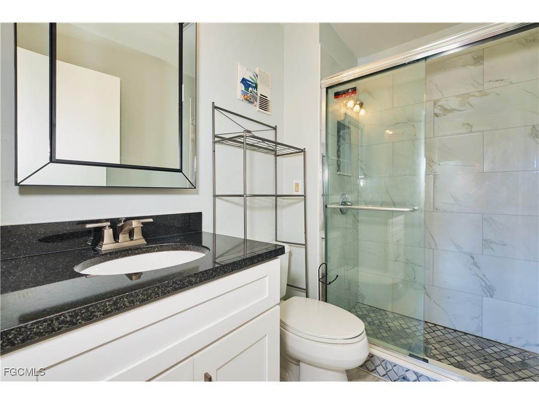 6184 Michelle Way #244 Fort Myers FL 33919 2025021527 image33