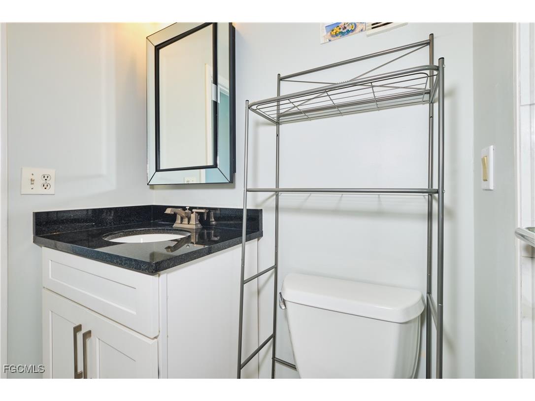 6184 Michelle Way #244 Fort Myers FL 33919 2025021527 image34