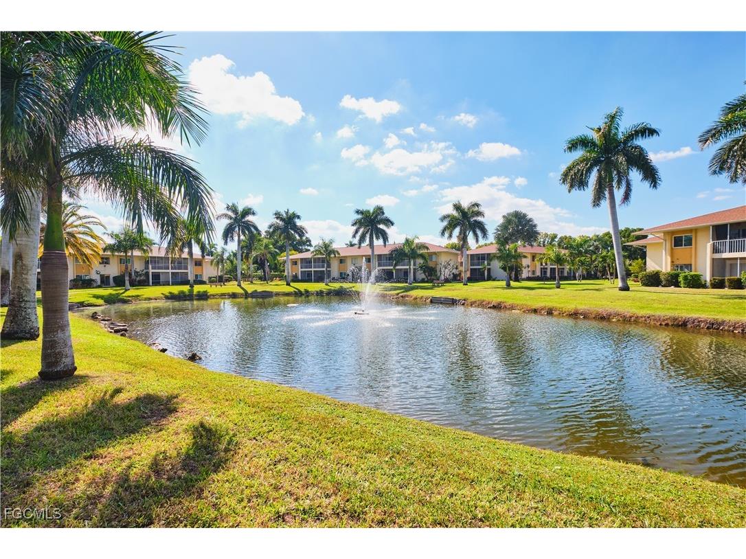 6184 Michelle Way #244 Fort Myers FL 33919 2025021527 image38