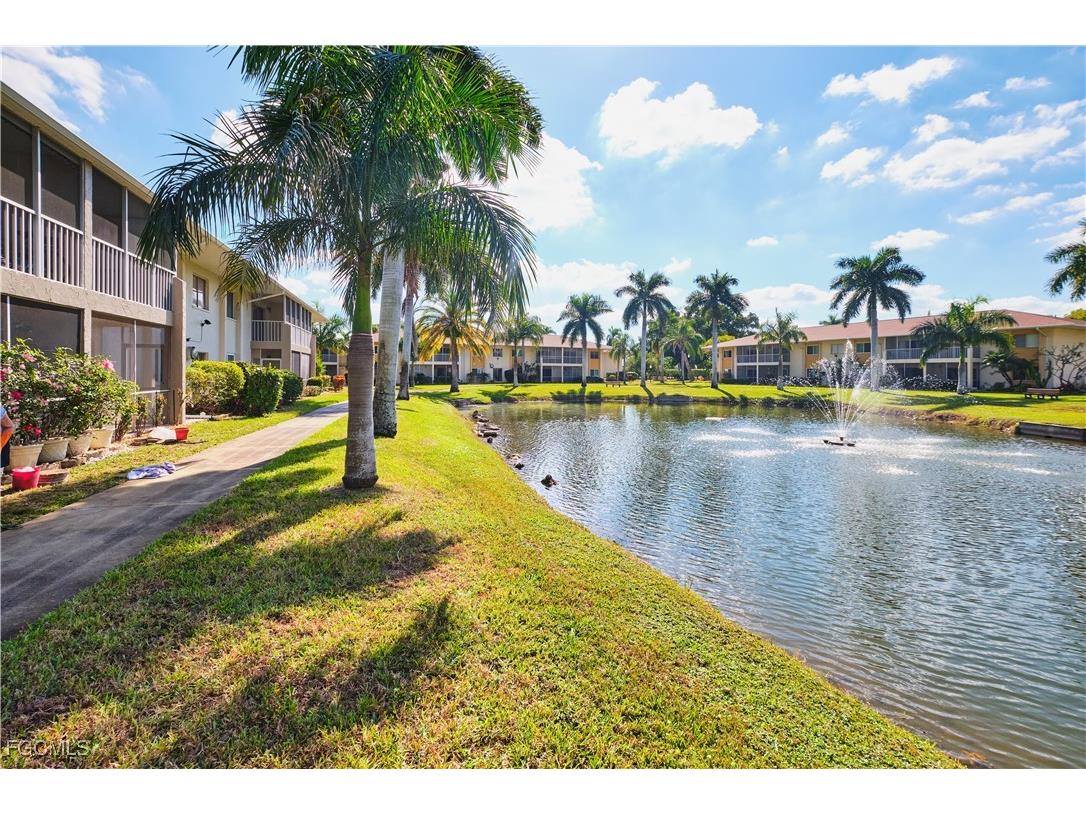 6184 Michelle Way #244 Fort Myers FL 33919 2025021527 image39