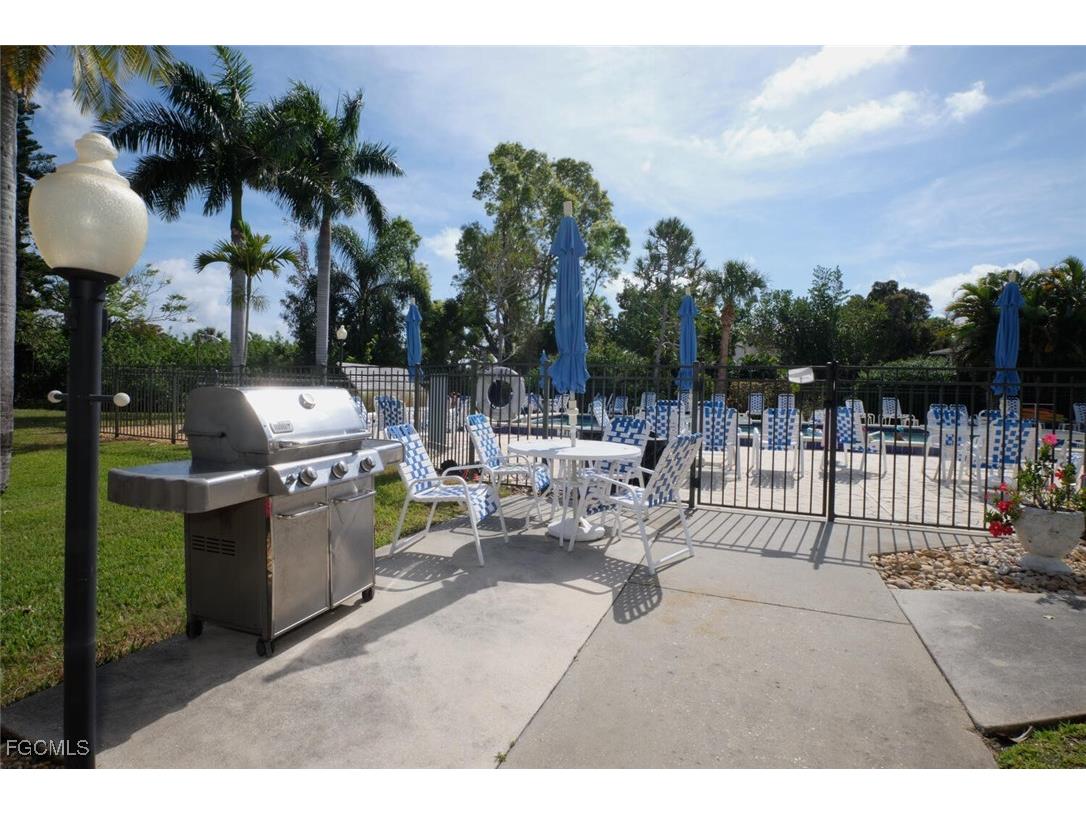 6184 Michelle Way #244 Fort Myers FL 33919 2025021527 image44