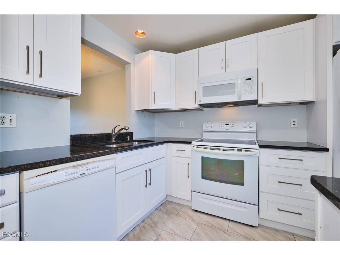 6184 Michelle Way #244 Fort Myers FL 33919 2025021527 image5