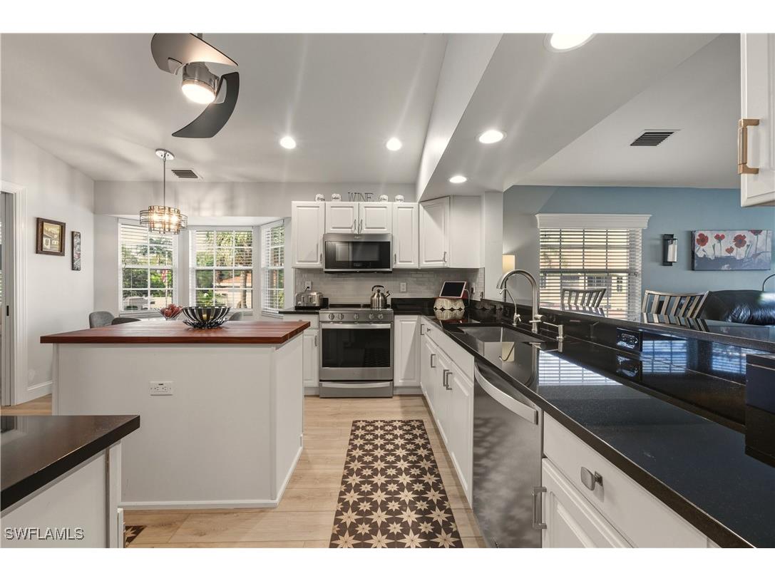 6185 Reserve Circle #1403 Naples FL 34119 226005544 image10