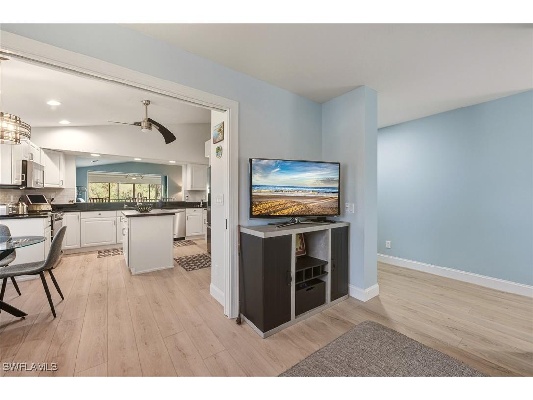 6185 Reserve Circle #1403 Naples FL 34119 226005544 image14