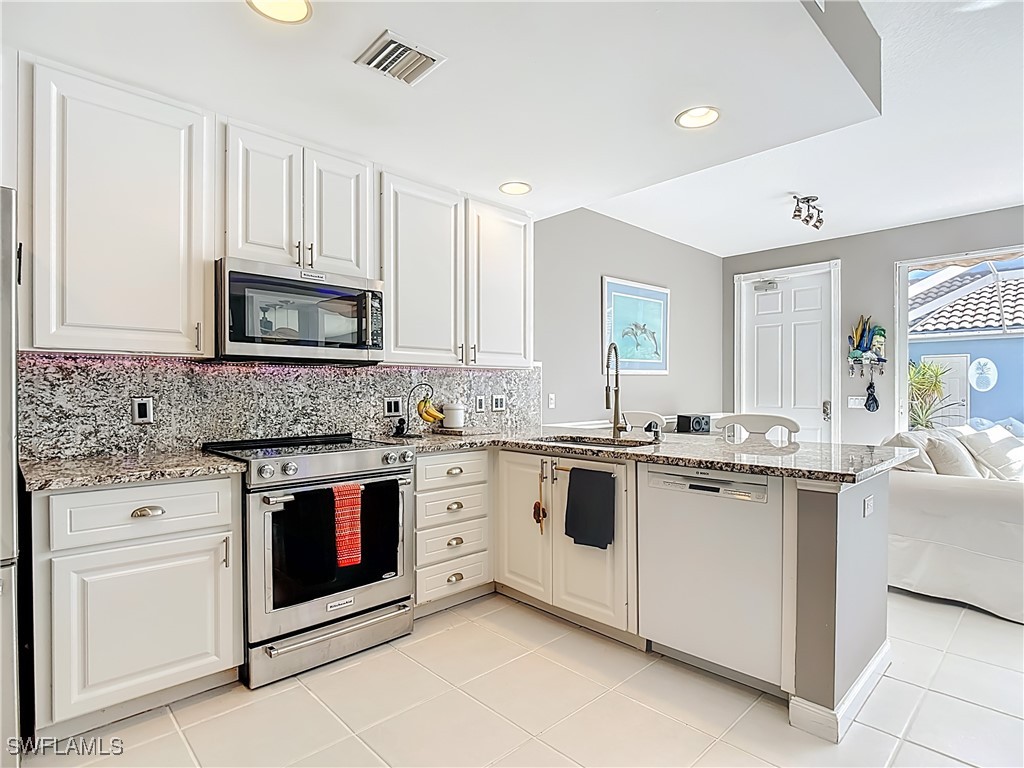 6186 Towncenter Circle Naples FL 34119 226003810 image9