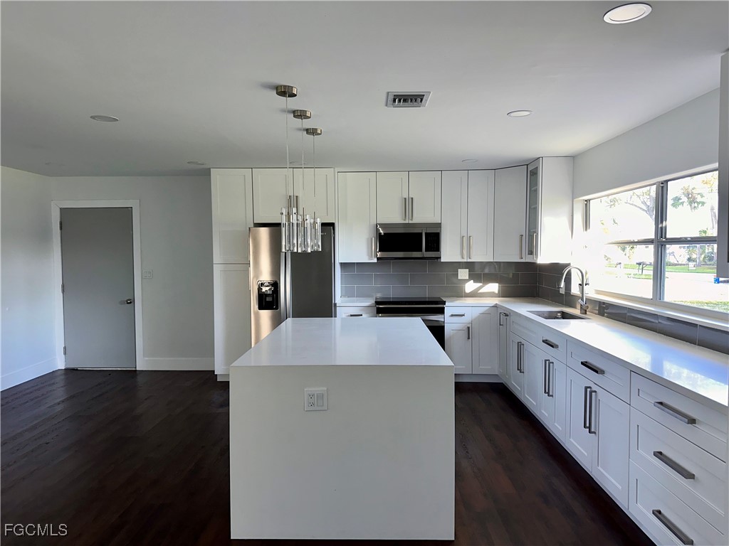 6187 Island Park Court Fort Myers FL 33908 2025019764 image6