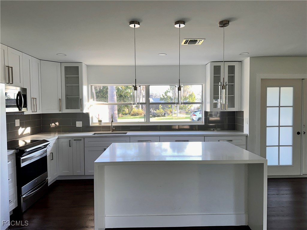 6187 Island Park Court Fort Myers FL 33908 2025019764 image8