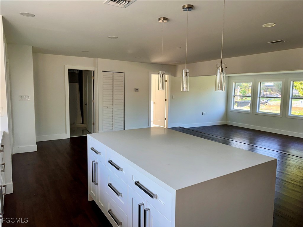 6187 Island Park Court Fort Myers FL 33908 2025019764 image9