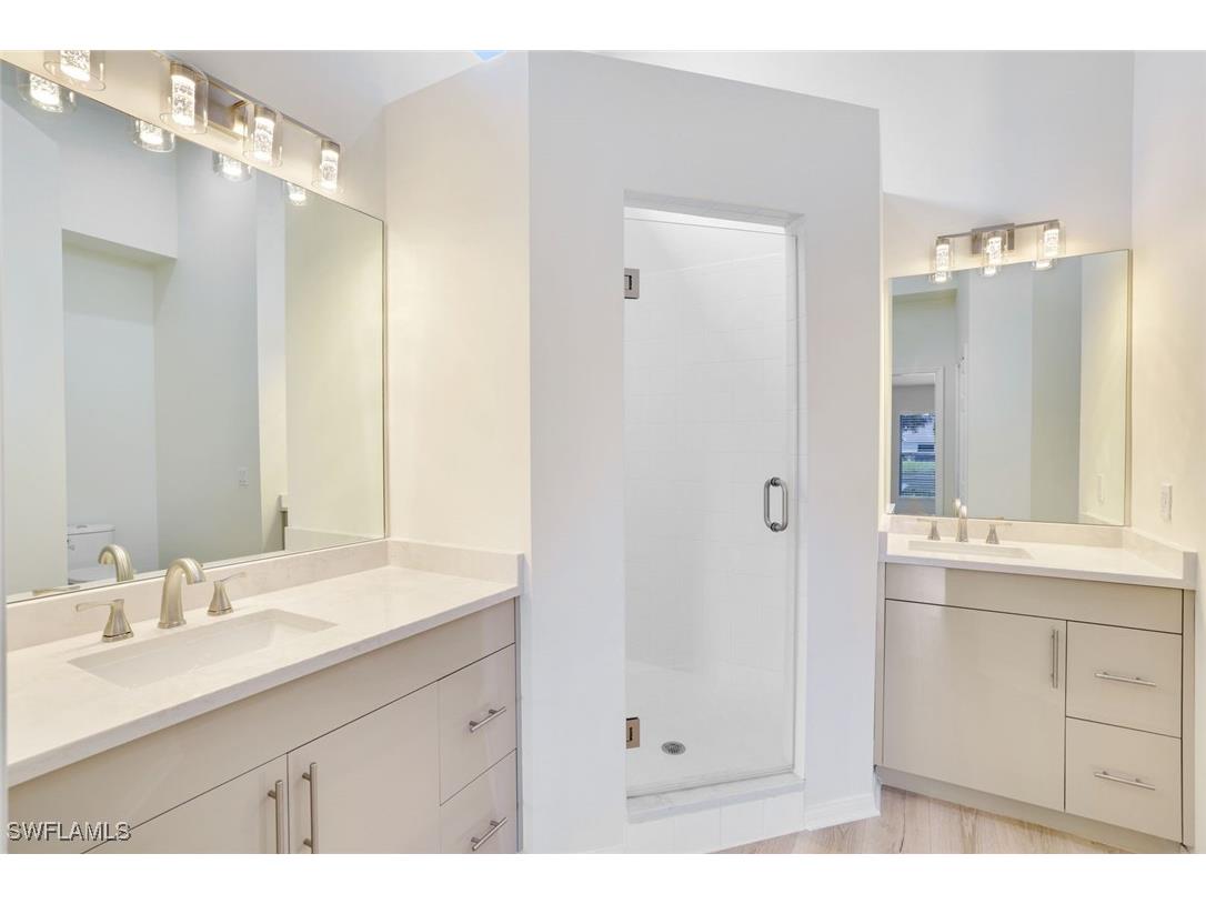 6187 Mandalay Circle #32 Naples FL 34112 225060992 image1