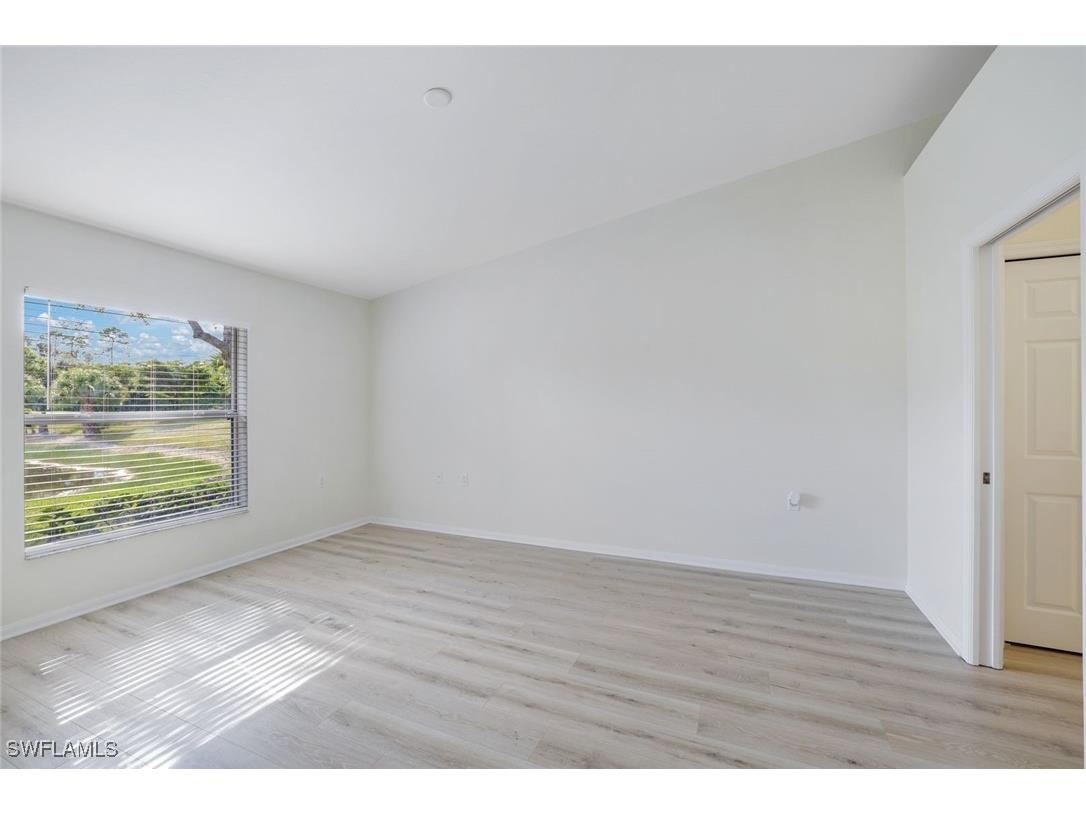 6187 Mandalay Circle #32 Naples FL 34112 225060992 image4