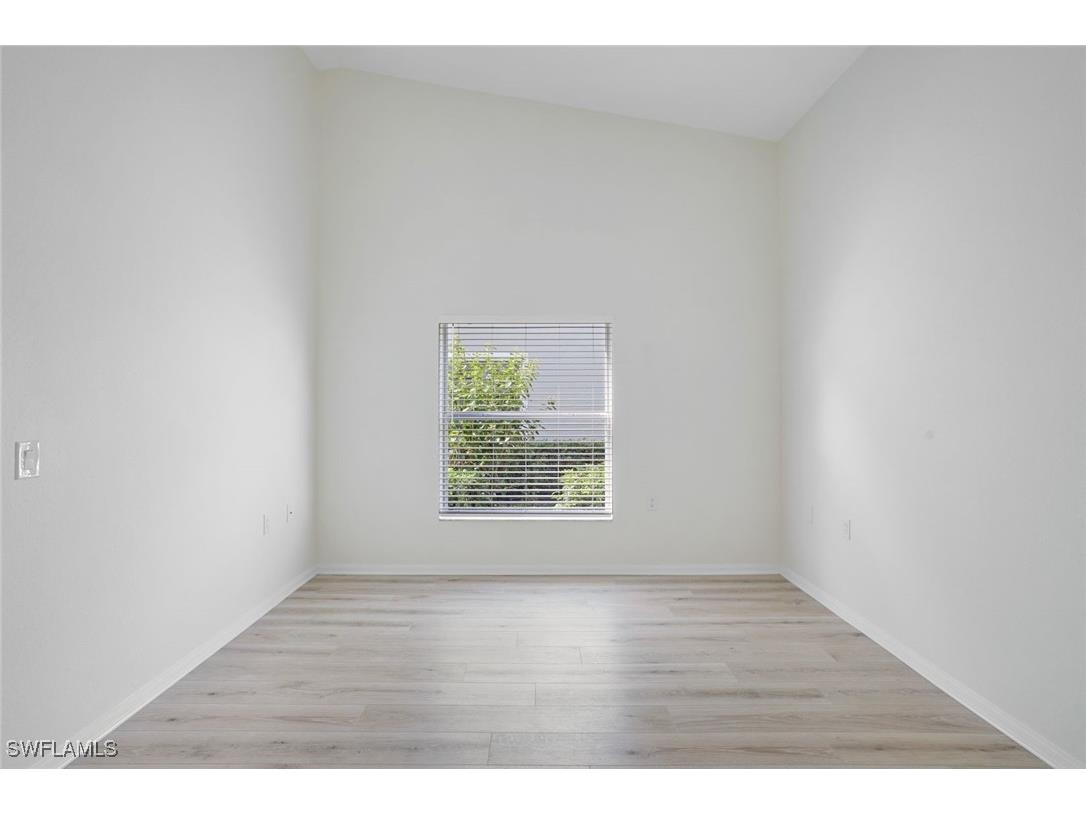 6187 Mandalay Circle #32 Naples FL 34112 225060992 image9