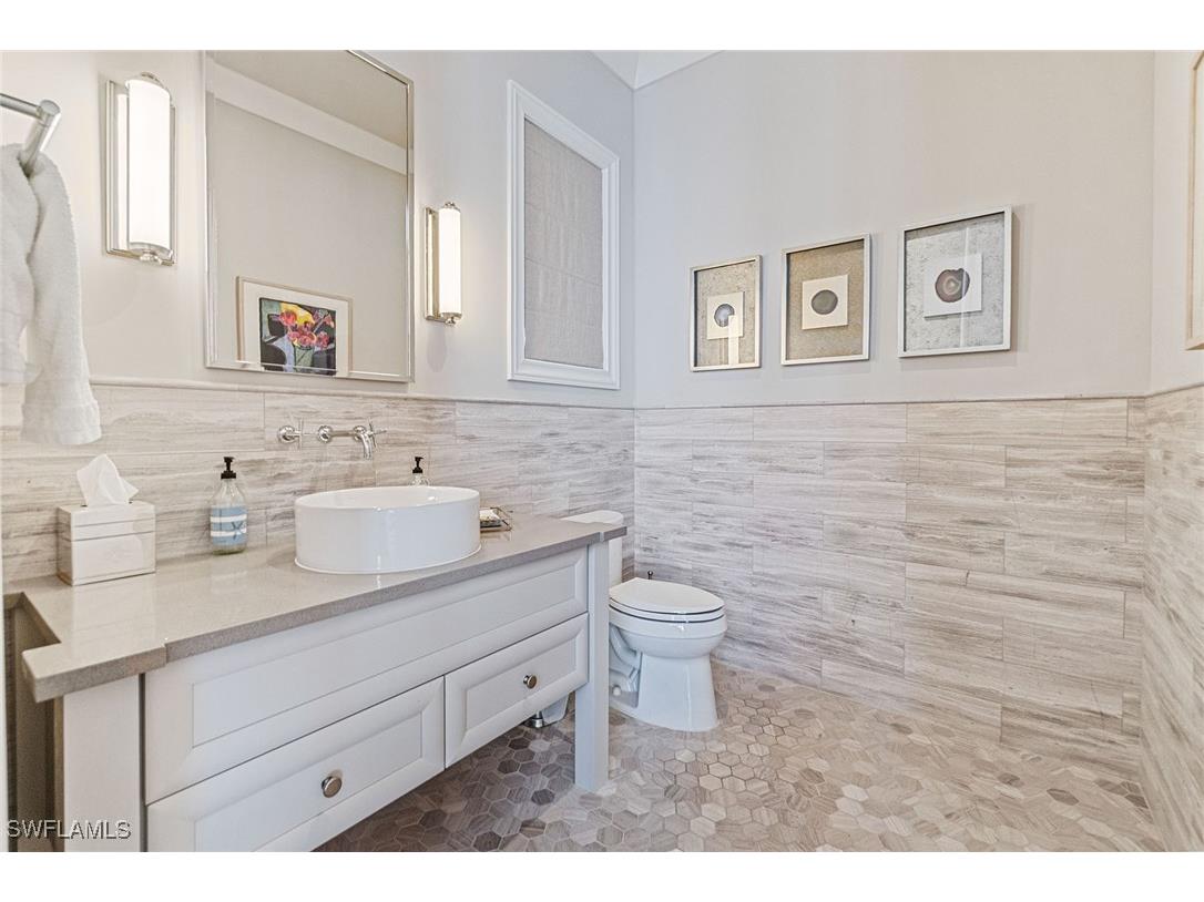 6188 Freemont Drive Naples FL 34119 225078009 image17