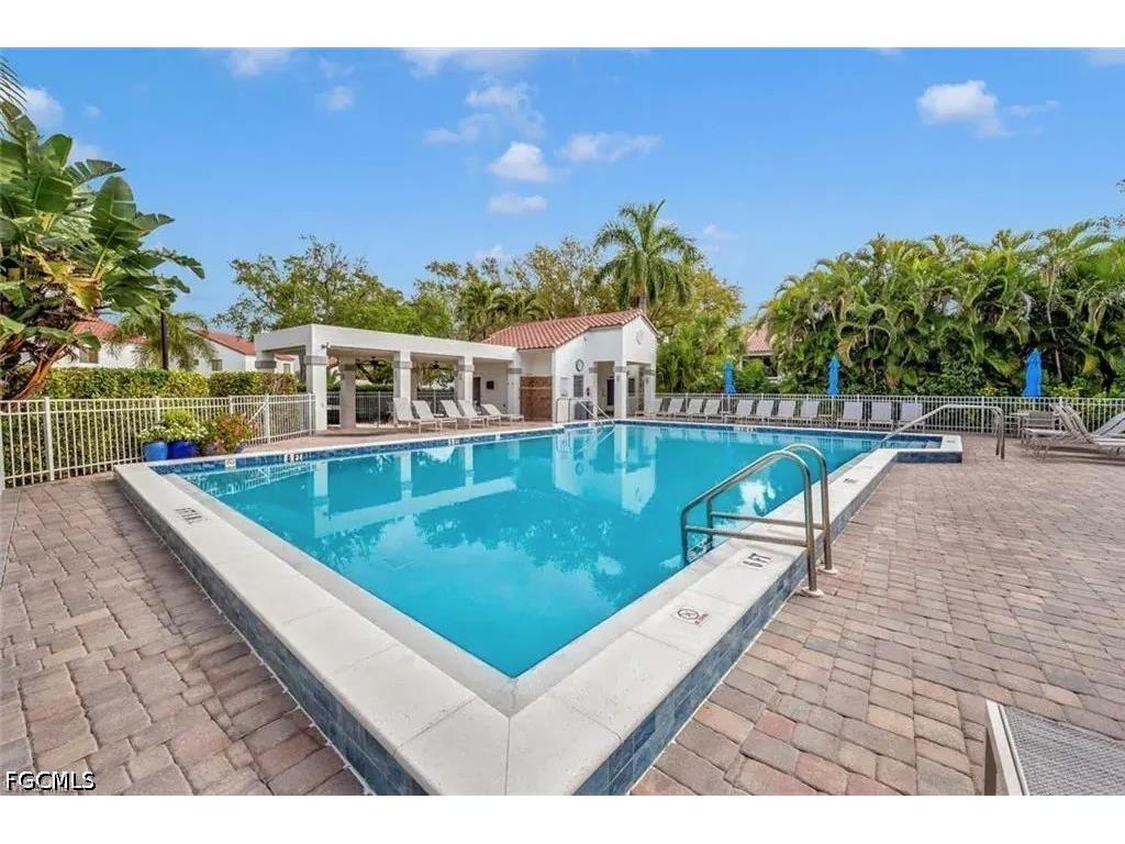 619 Beachwalk Circle #I201 Naples FL 34108 2026016890 image19
