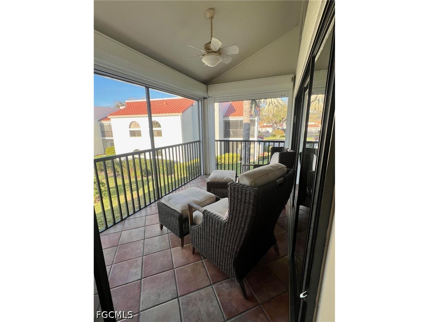 619 Beachwalk Circle #I201 Naples FL 34108 2026016890 image4