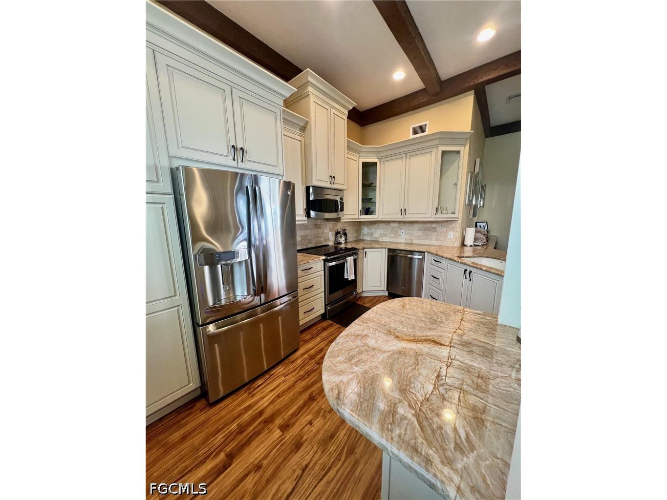 619 Beachwalk Circle #I201 Naples FL 34108 2026016890 image7