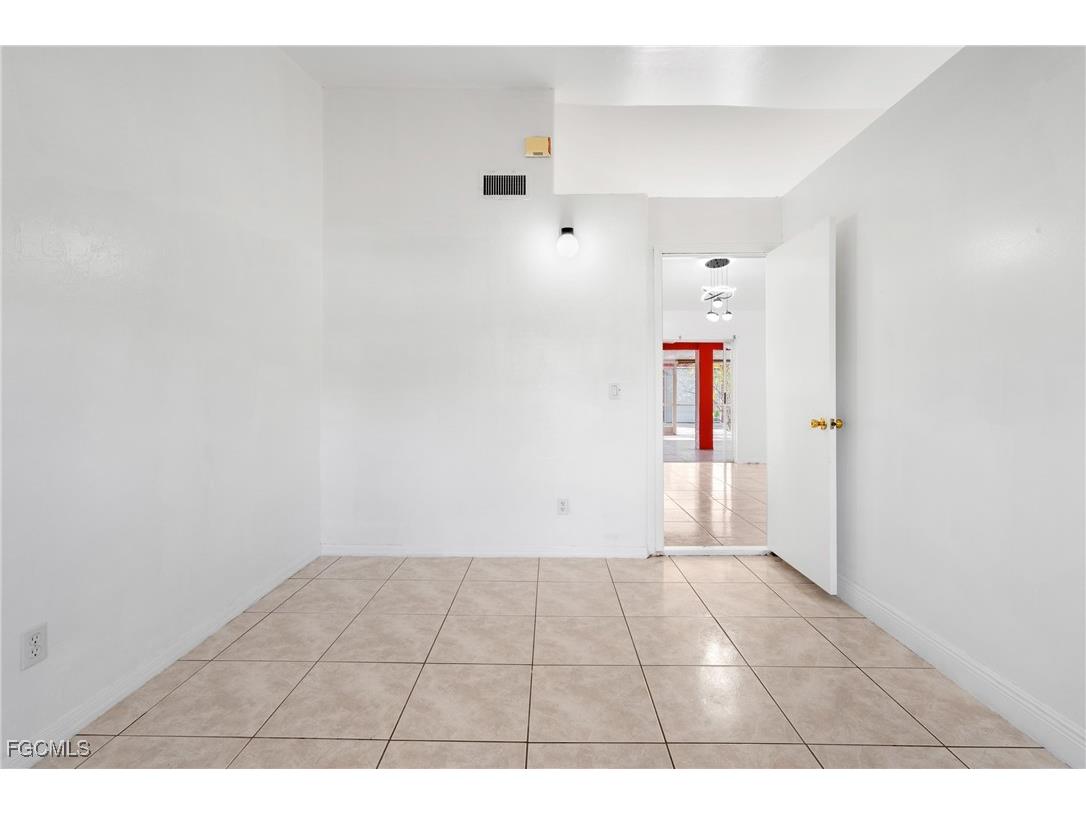 619 Broadway Avenue Lehigh Acres FL 33972 2025021315 image18