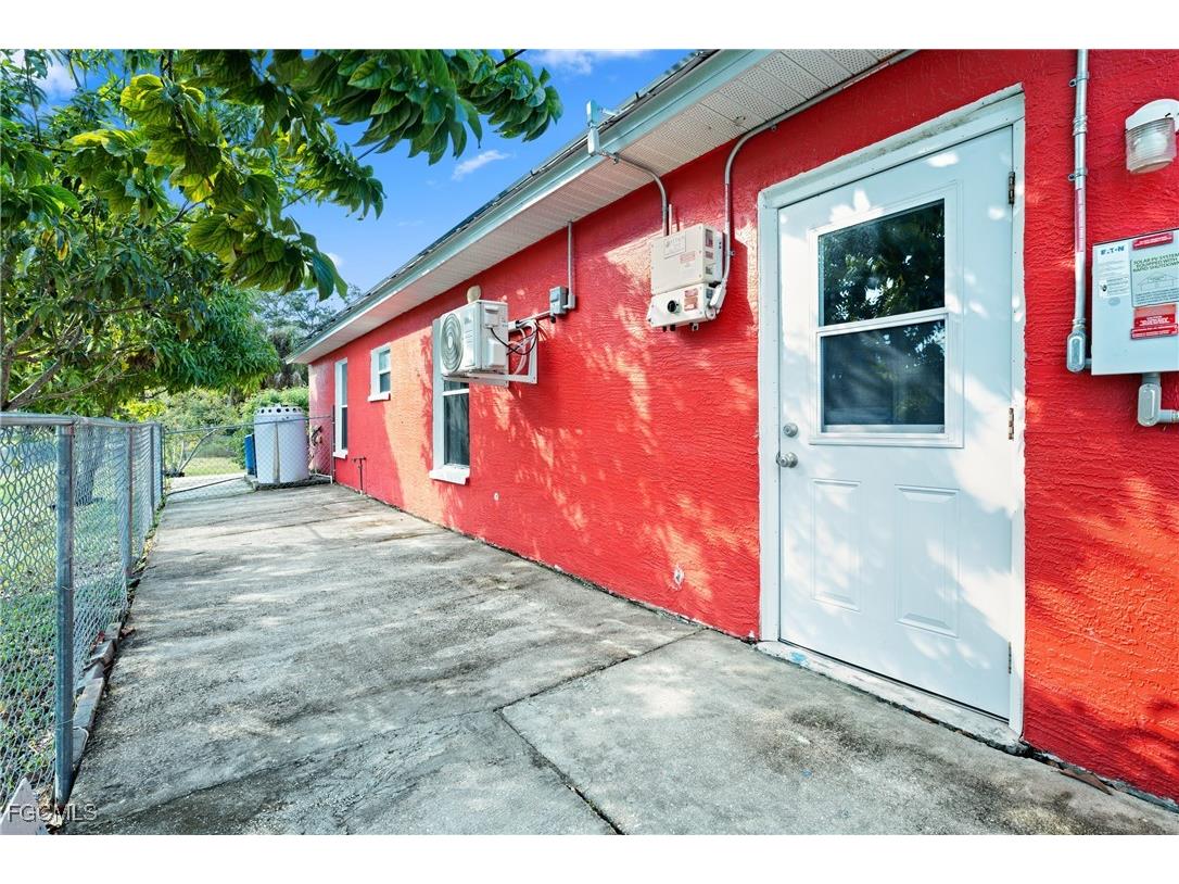 619 Broadway Avenue Lehigh Acres FL 33972 2025021315 image31