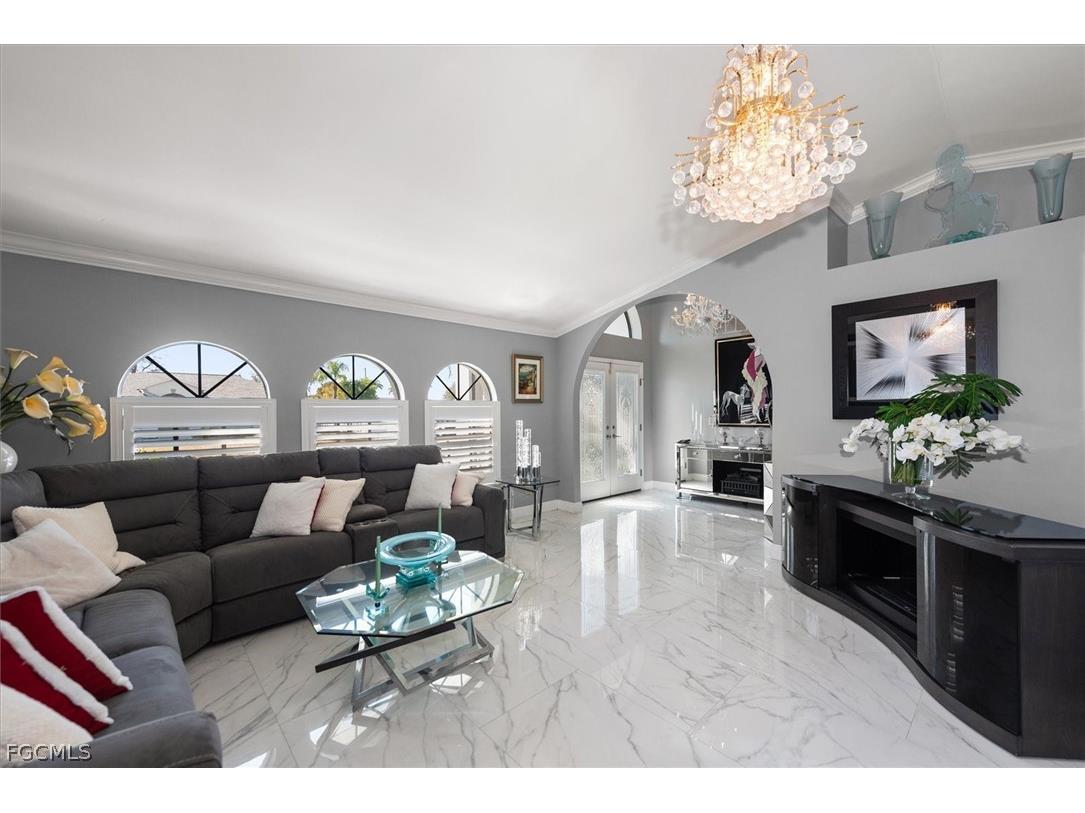 619 SE 22nd Street Cape Coral FL 33990 2026007393 image12