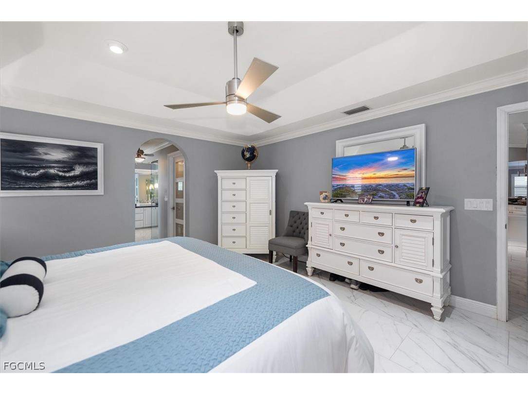 619 SE 22nd Street Cape Coral FL 33990 2026007393 image19