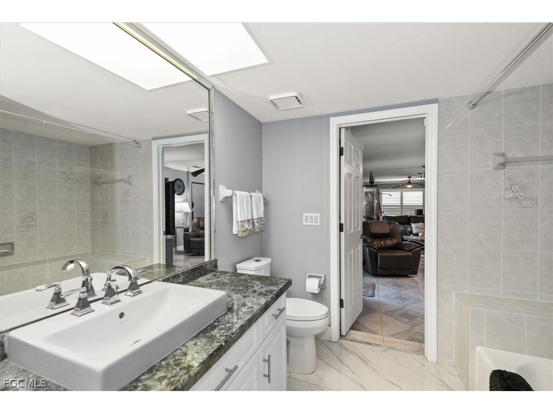 619 SE 22nd Street Cape Coral FL 33990 2026007393 image24