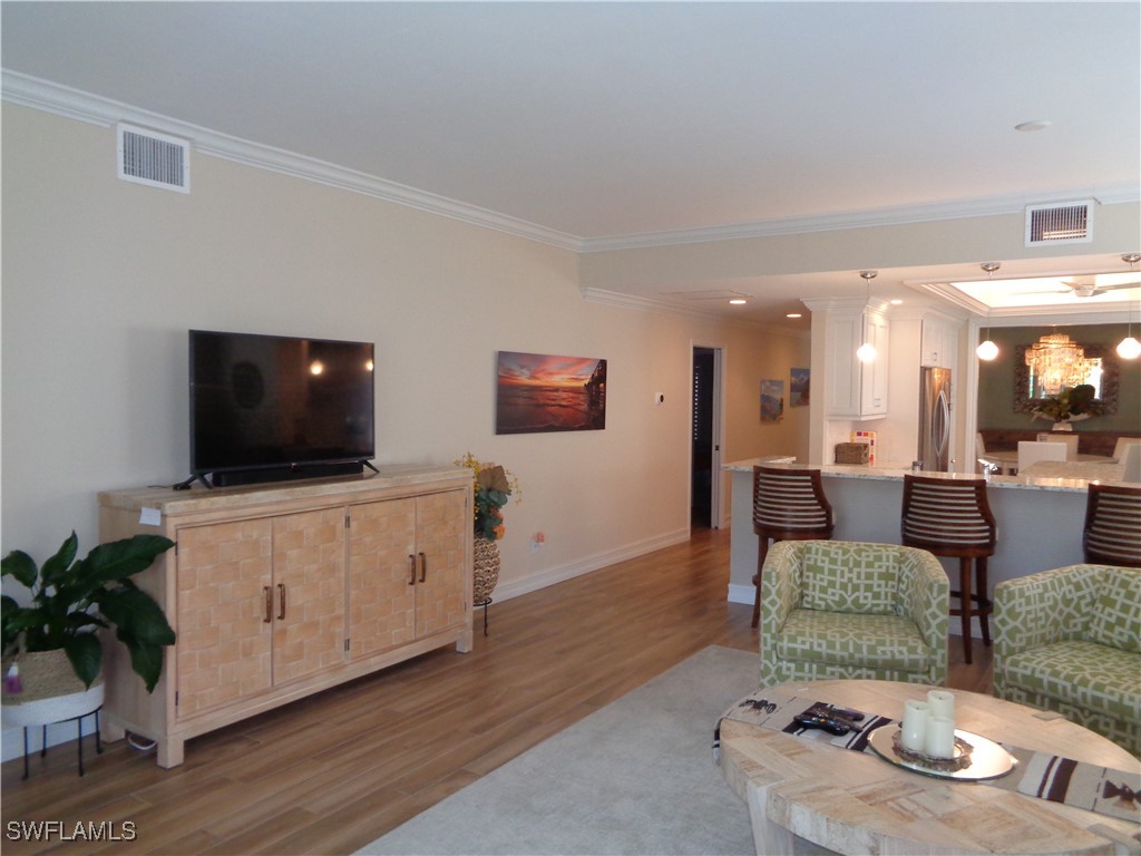 6190 Reserve Circle #301 Naples FL 34119 225065523 image10