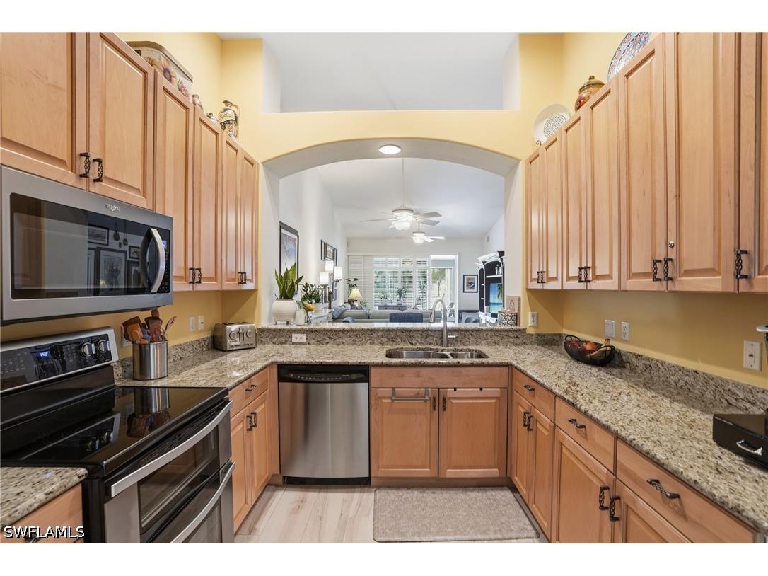 6195 Mandalay Circle Naples FL 34112 226021355 image11