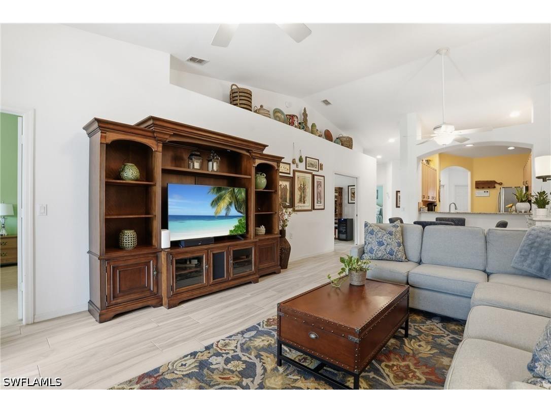 6195 Mandalay Circle Naples FL 34112 226021355 image7