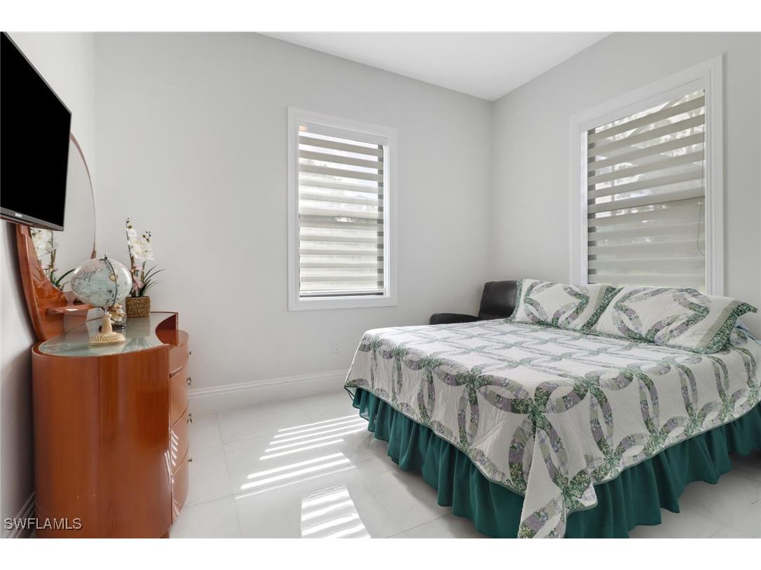 62 35th Avenue NE Naples FL 34120 225075626 image9