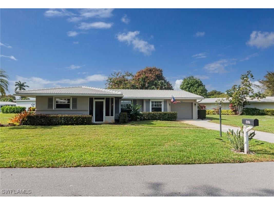 62 Lanai Circle #62 Naples FL 34112 226004859 image1