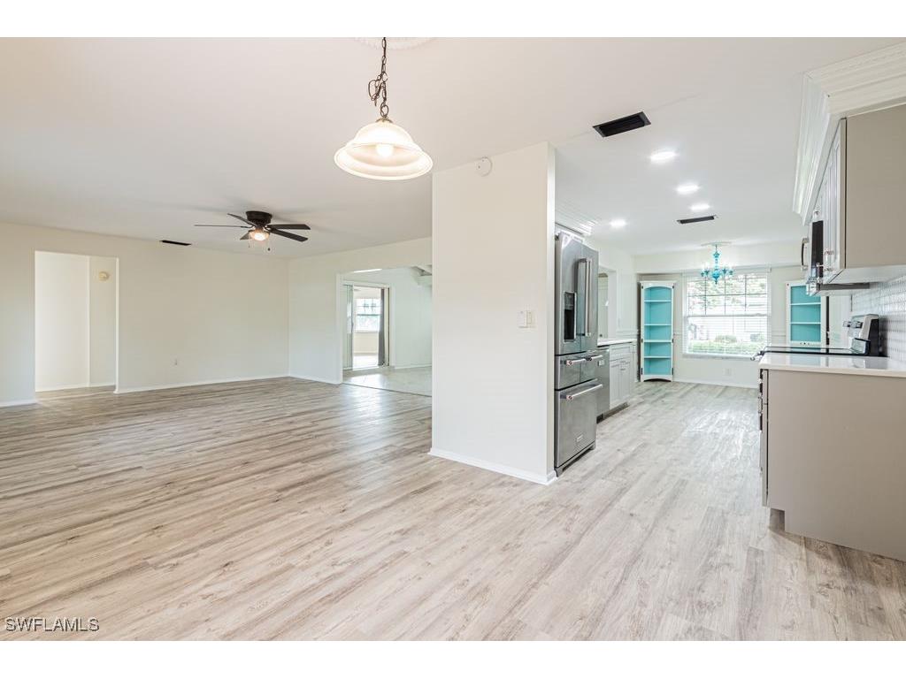 62 Lanai Circle #62 Naples FL 34112 226004859 image5