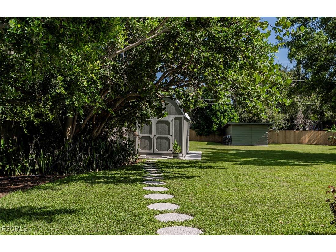 62 W North Shore Avenue North Fort Myers FL 33903 2025015024 image38