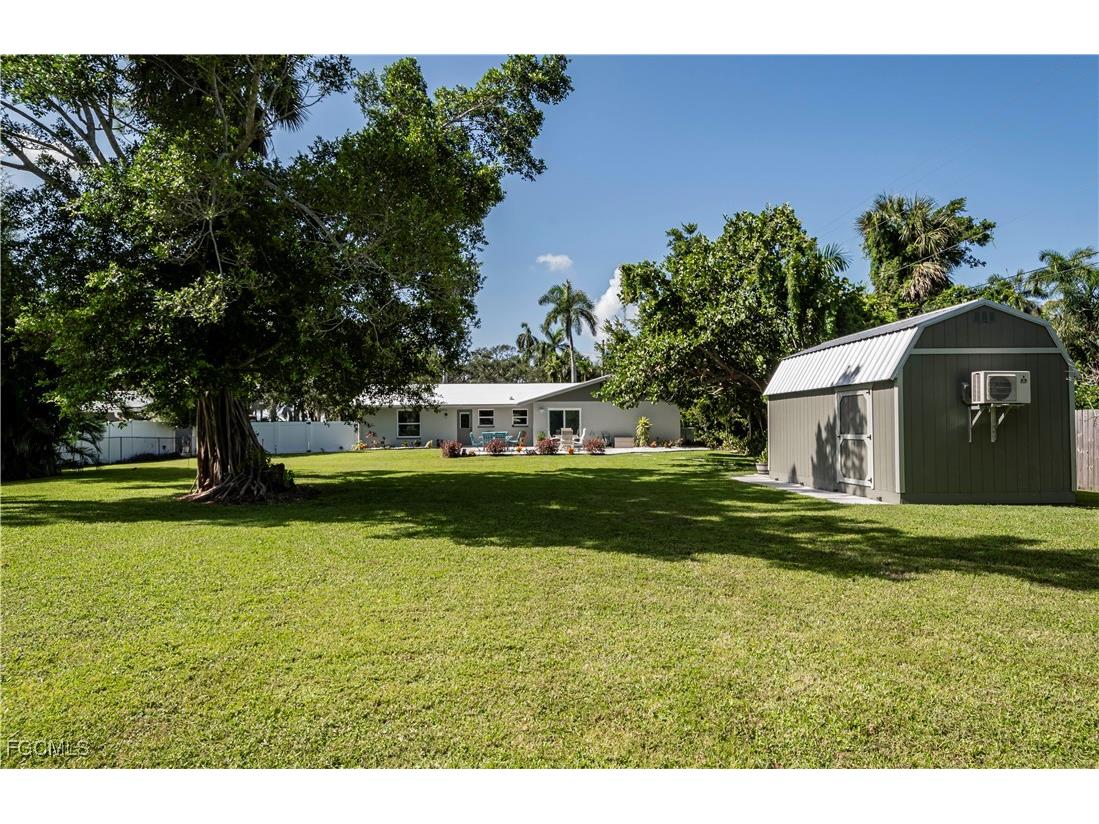62 W North Shore Avenue North Fort Myers FL 33903 2025015024 image44