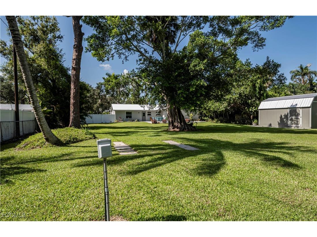 62 W North Shore Avenue North Fort Myers FL 33903 2025015024 image45