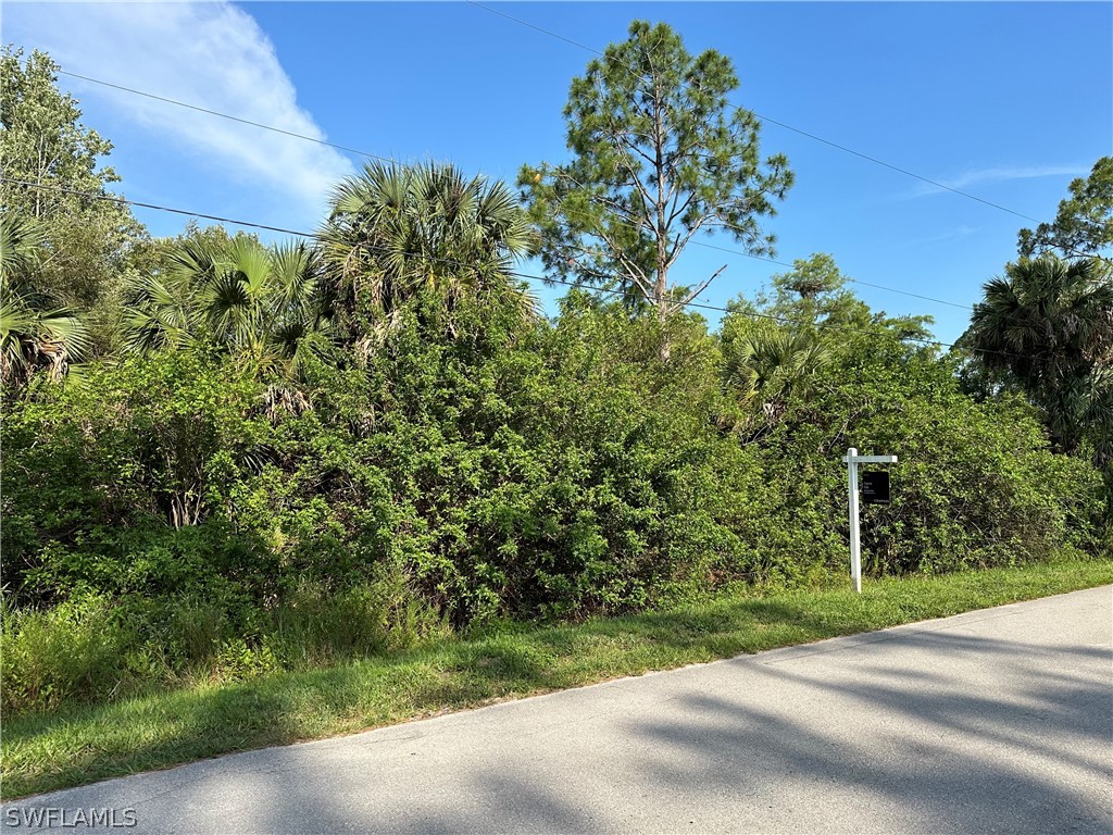 620 23rd Street NW Naples FL 34120 224043981 image1
