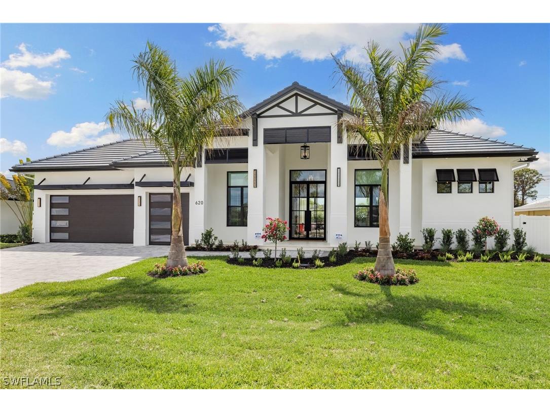 620 94th Avenue N Naples FL 34108 226010310 image1