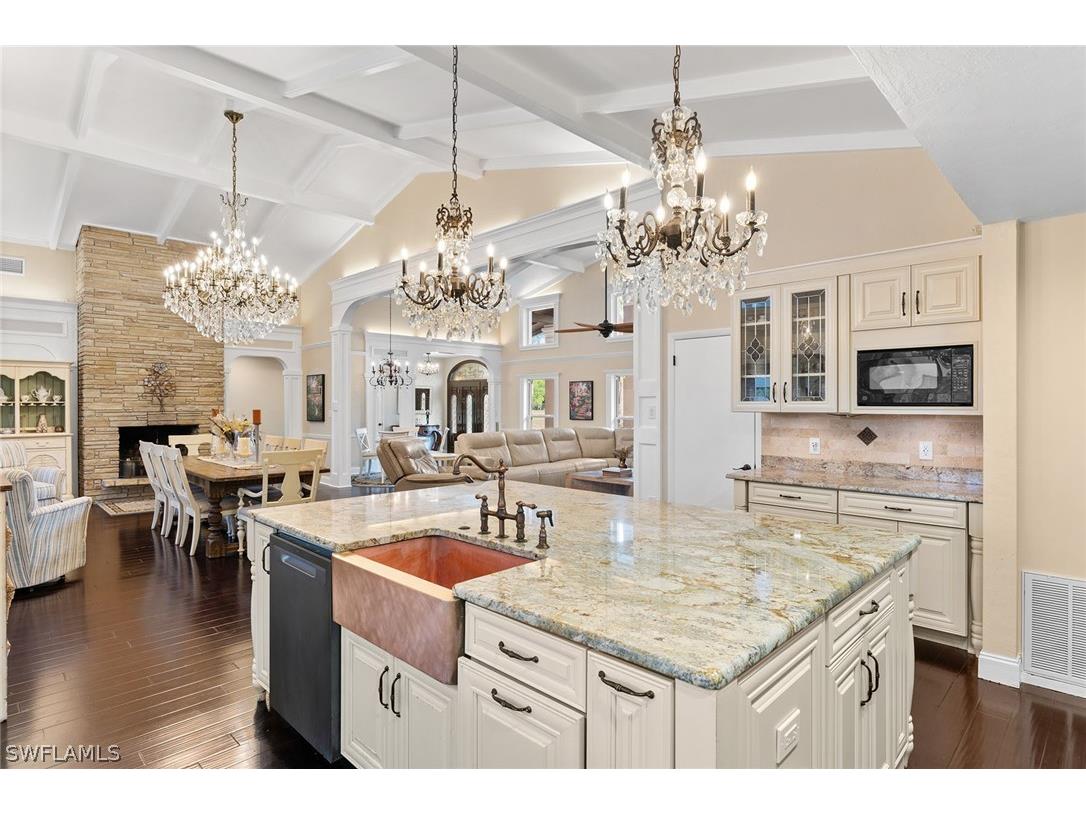 620 E Fort Thompson Avenue Labelle FL 33935 226006111 image10