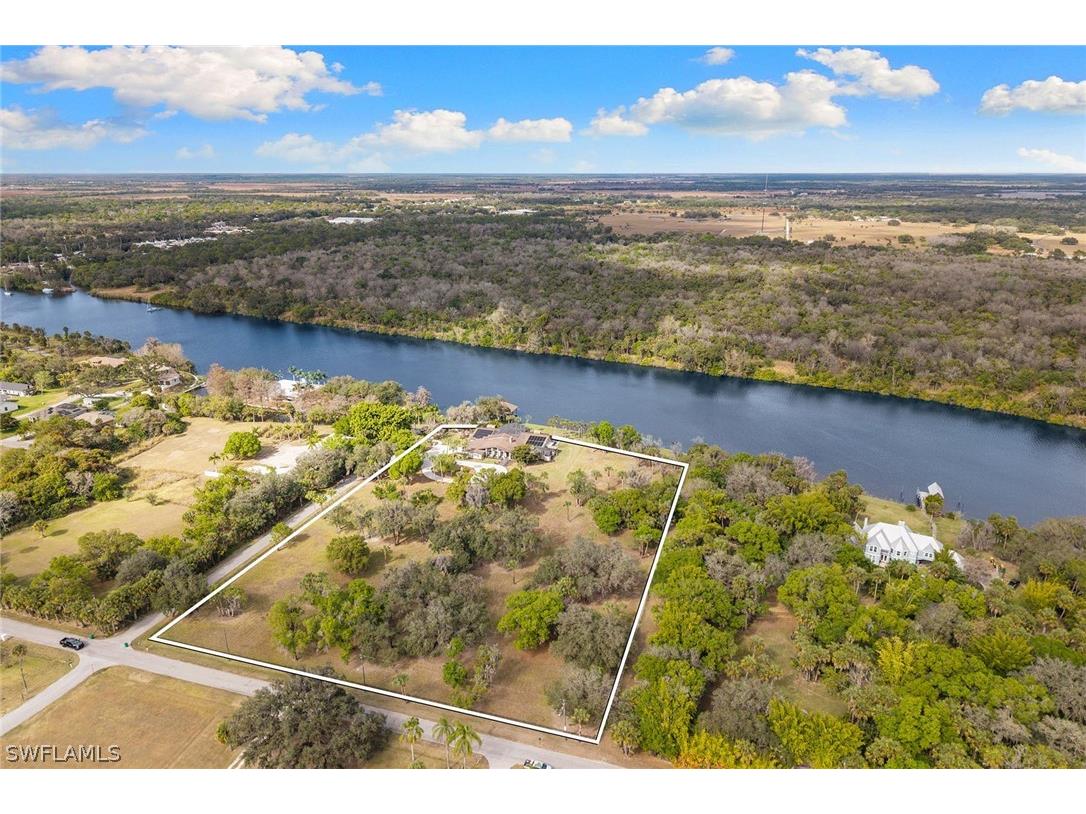 620 E Fort Thompson Avenue Labelle FL 33935 226006111 image32