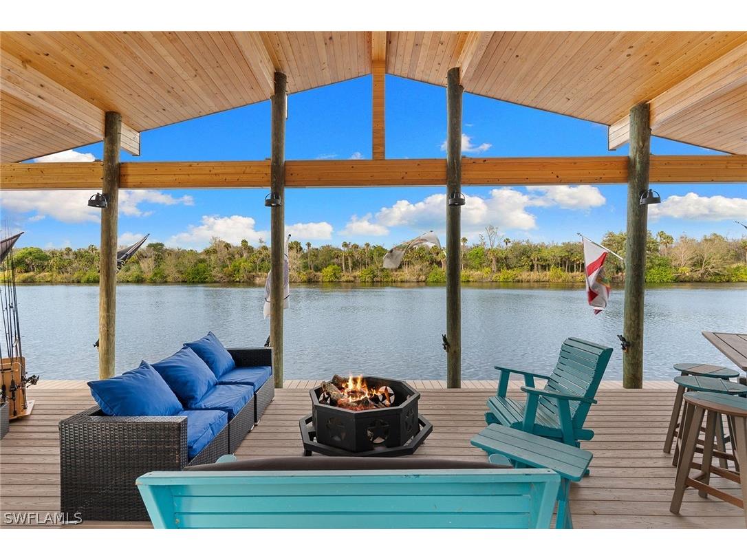 620 E Fort Thompson Avenue Labelle FL 33935 226006111 image6