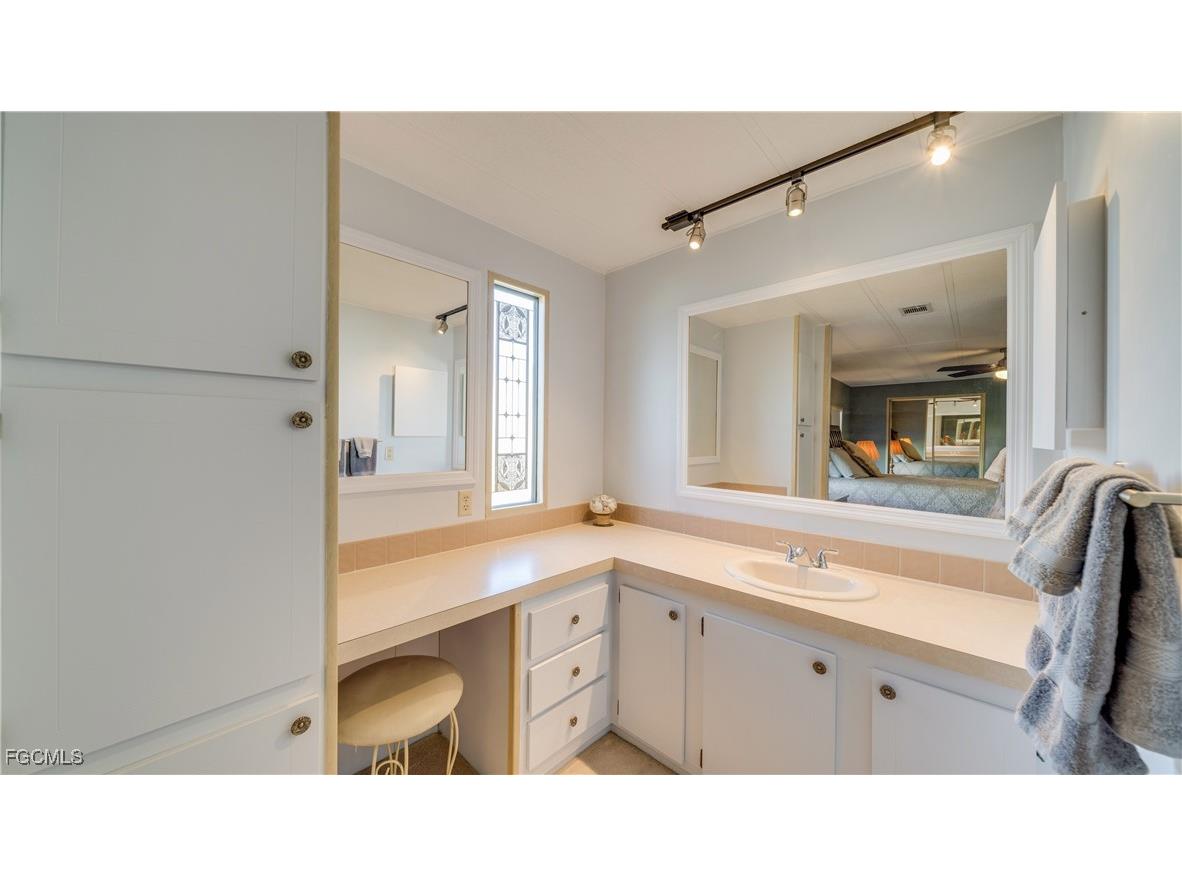 620 Horizon Drive North Fort Myers FL 33903 2025022952 image10