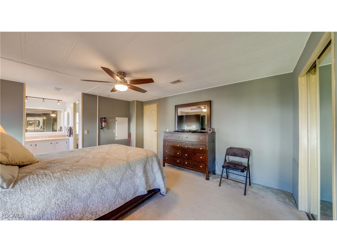 620 Horizon Drive North Fort Myers FL 33903 2025022952 image9