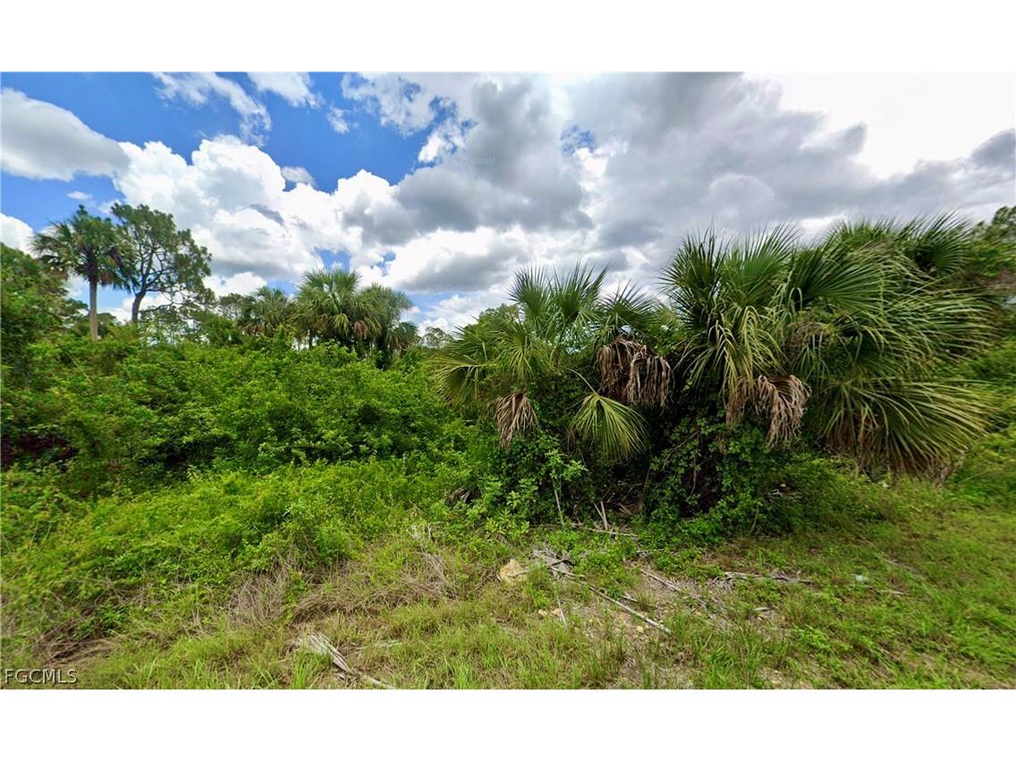 620 Lombardy Court Lehigh Acres FL 33972 2026009697 image2