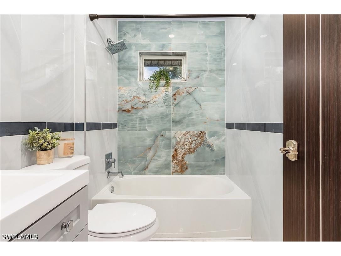 620 Luisa Court #803 Naples FL 34104 226017258 image14