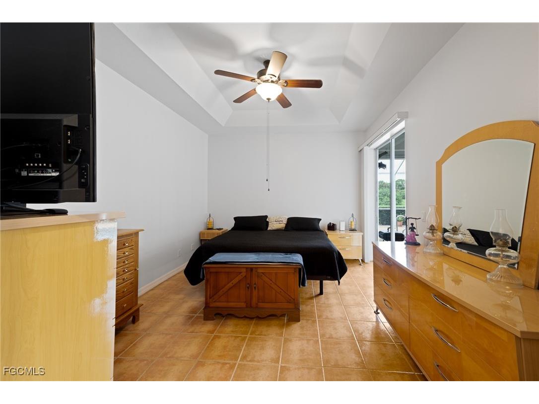 620 Mirror Lakes Falls Court Lehigh Acres FL 33974 2025010955 image19