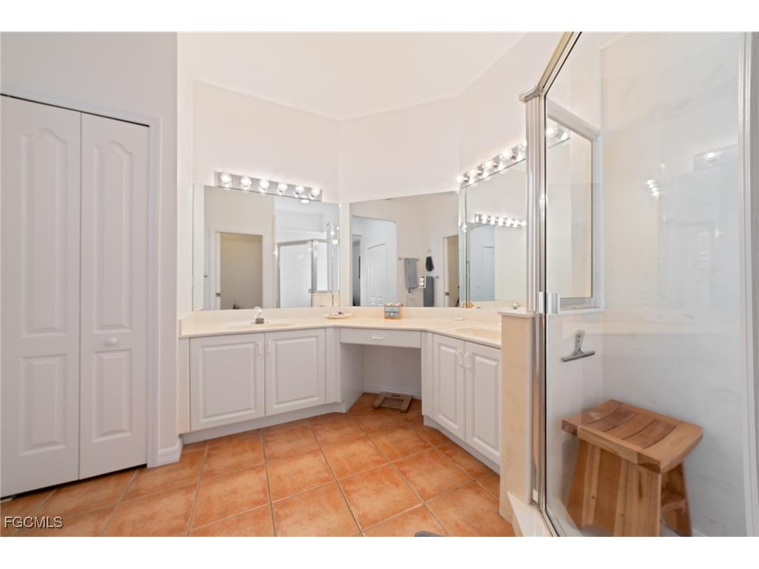 620 Mirror Lakes Falls Court Lehigh Acres FL 33974 2025010955 image20