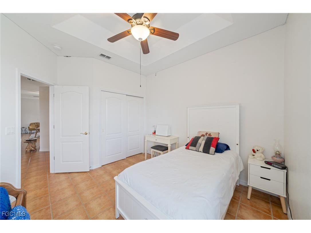 620 Mirror Lakes Falls Court Lehigh Acres FL 33974 2025010955 image23