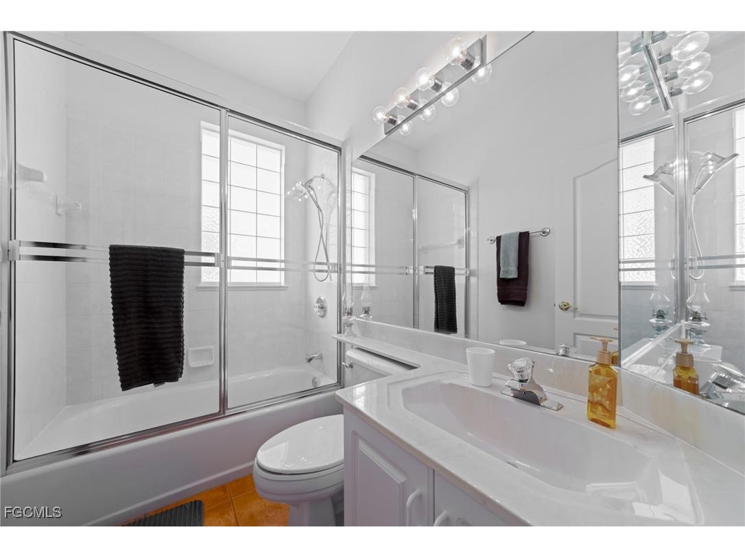 620 Mirror Lakes Falls Court Lehigh Acres FL 33974 2025010955 image24