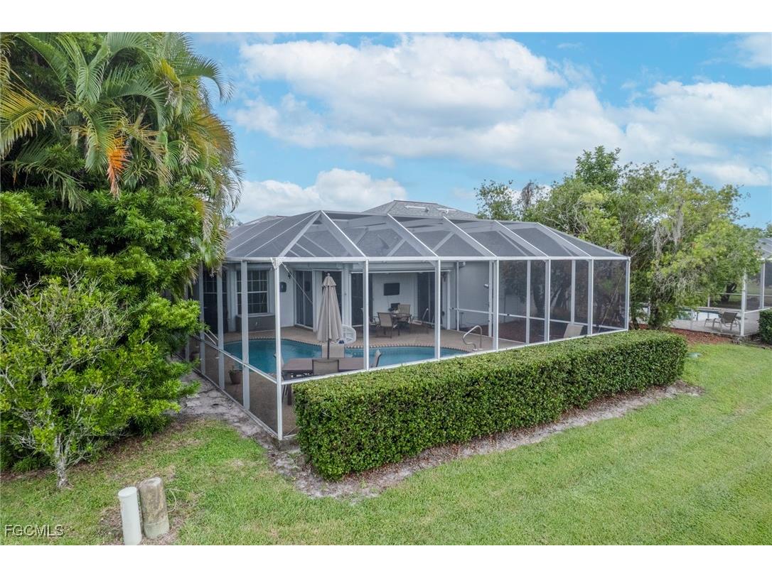 620 Mirror Lakes Falls Court Lehigh Acres FL 33974 2025010955 image33