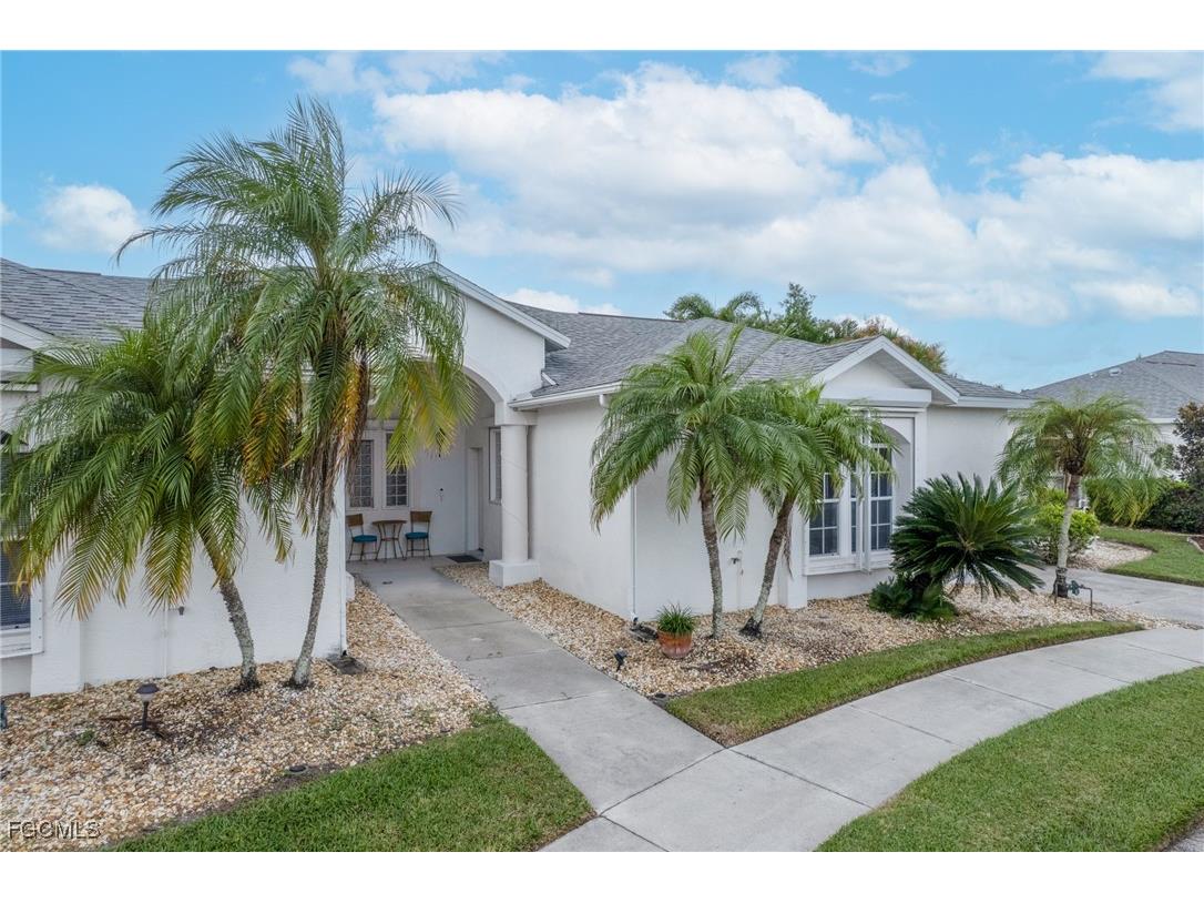 620 Mirror Lakes Falls Court Lehigh Acres FL 33974 2025010955 image4