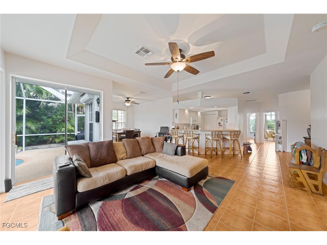 620 Mirror Lakes Falls Court Lehigh Acres FL 33974 2025010955 image7