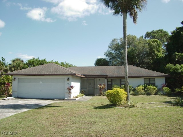 620 Robert Avenue Lehigh Acres FL 33936 2025014018 image1